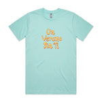 Un verano type custom tee